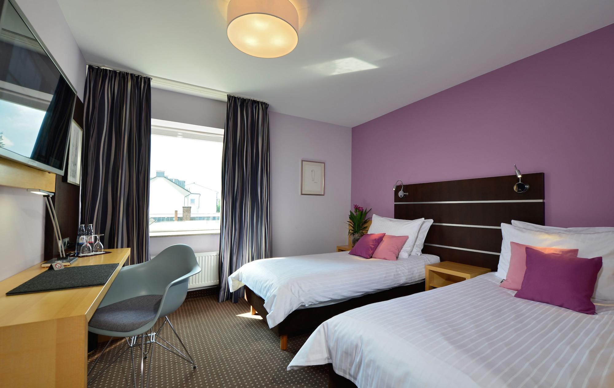 Hotel Uhu Garni Cologne Exterior photo