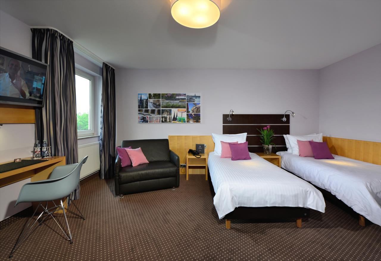 Hotel Uhu Garni Cologne Exterior photo
